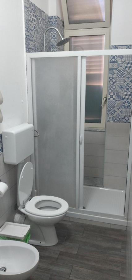 Manzoni Rooms パレルモ エクステリア 写真